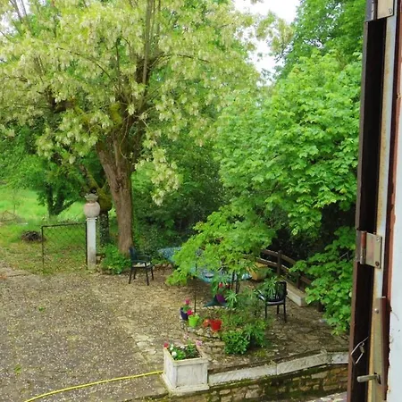 Zen Frühstückspension Domme